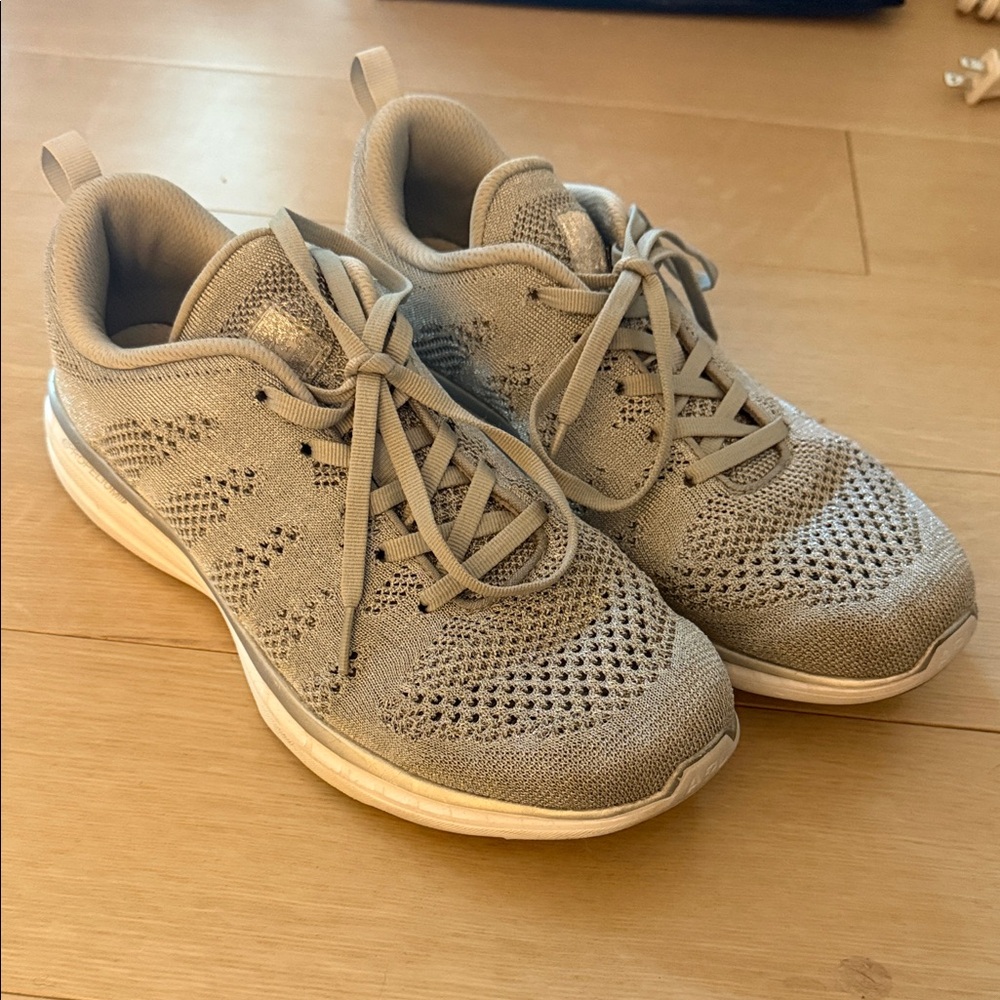 APL Women's Sneakers in Light Gray